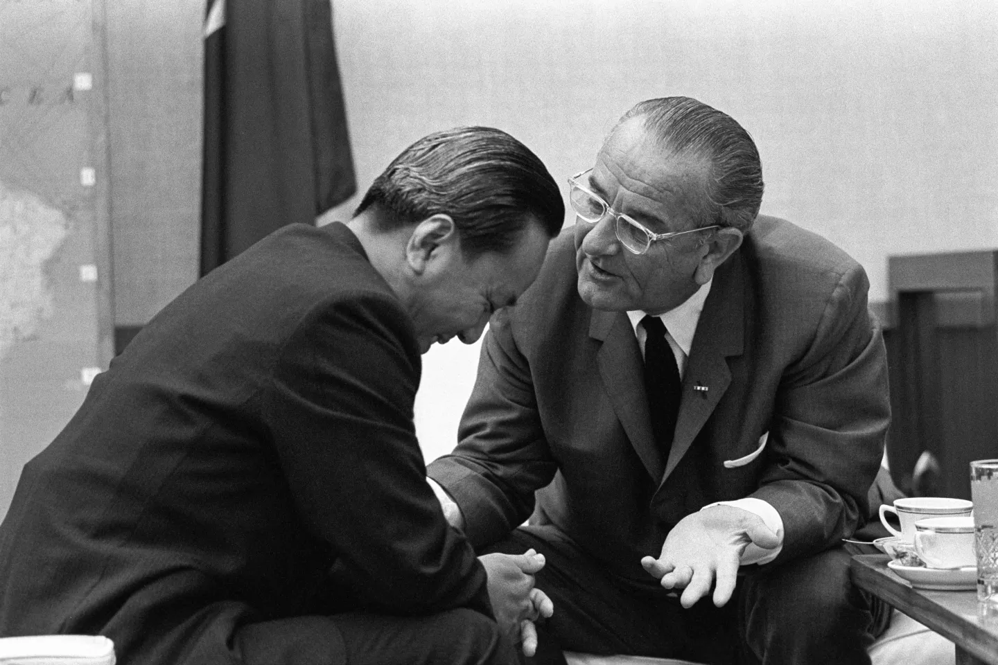 Nguyen Van Thieu and Lyndon Johnson converse in Hawaii.