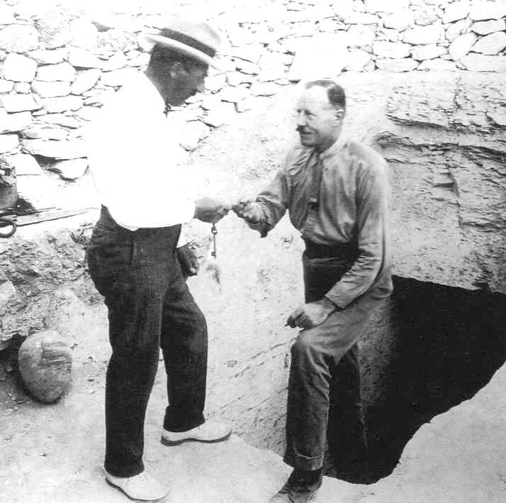 Howard Carter and Arthur Callender at the steps leading into Tutankhamun’s tomb.