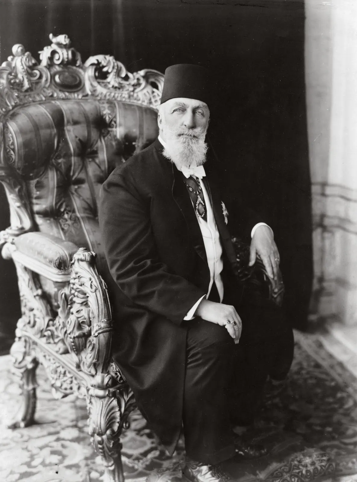 Abdülmecid II in a formal seated portrait as caliph.