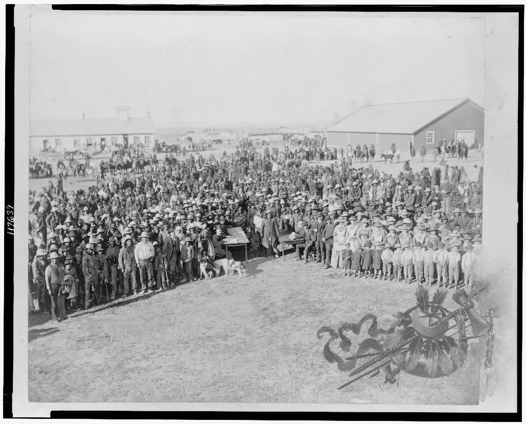 A gathering for census-taking at Standing Rock Agency.